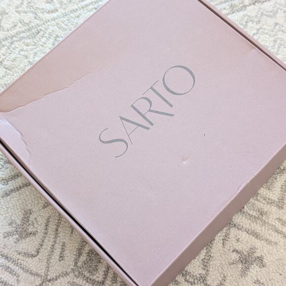 Franco Sarto Anina Chalk White Point Toe Leather Ankle Boots, size 9M - Picture 9 of 9